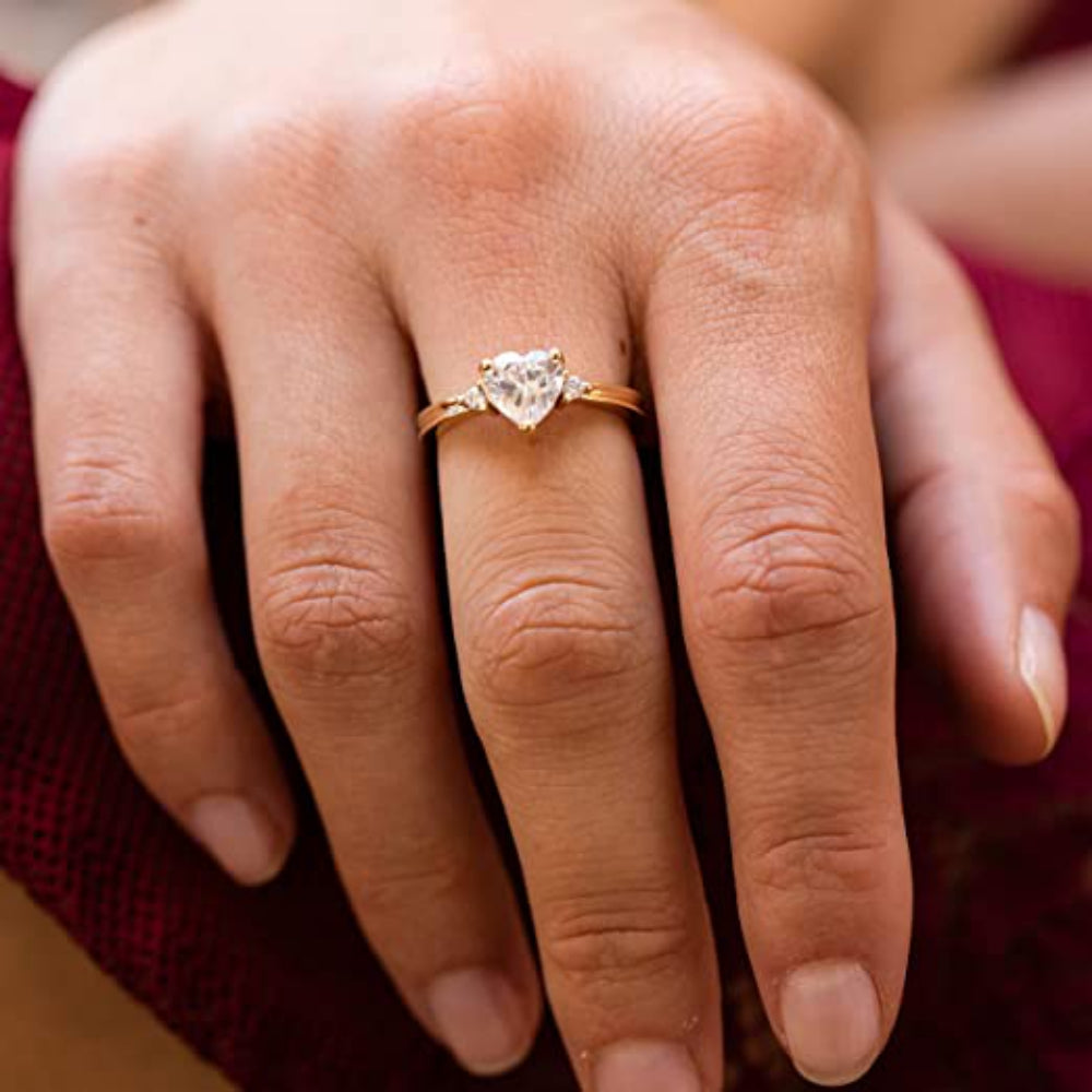 3-Stone Cubic Zirconia Heart Ring - Image 4